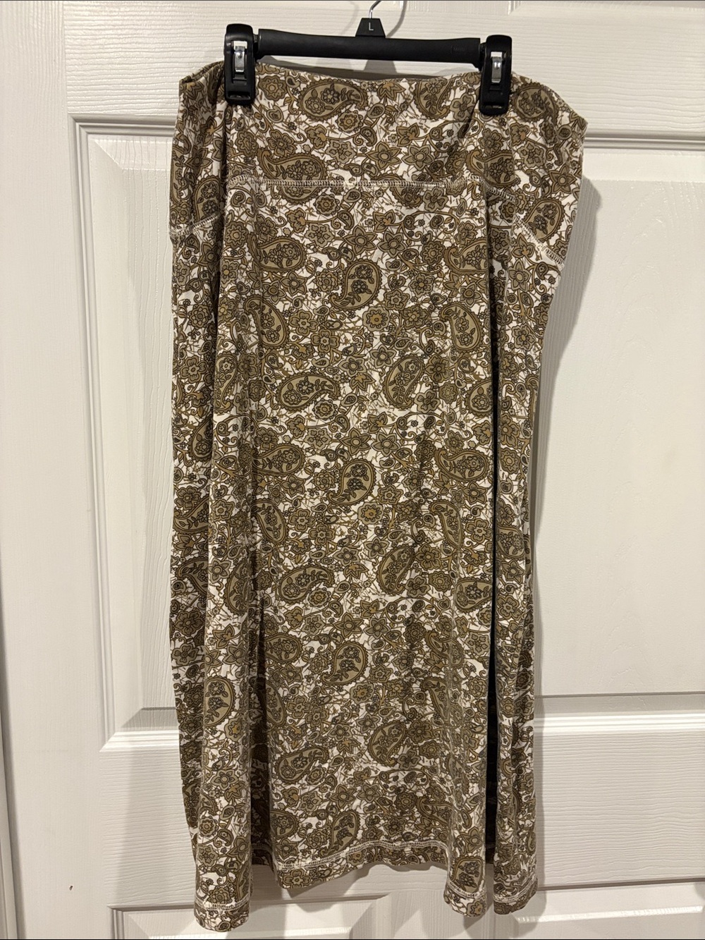 sahalie light tan and  White Paisley Maxi Skirt